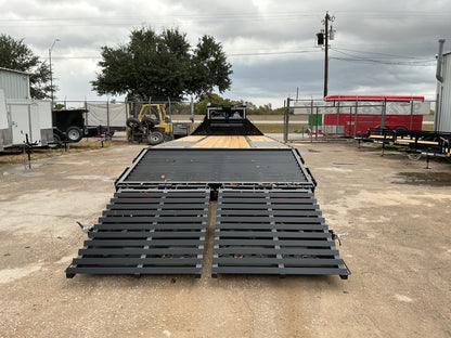 102 x 25' (20 + 5) GN Trailer Big Tex #22GN-25D5A-MRBK