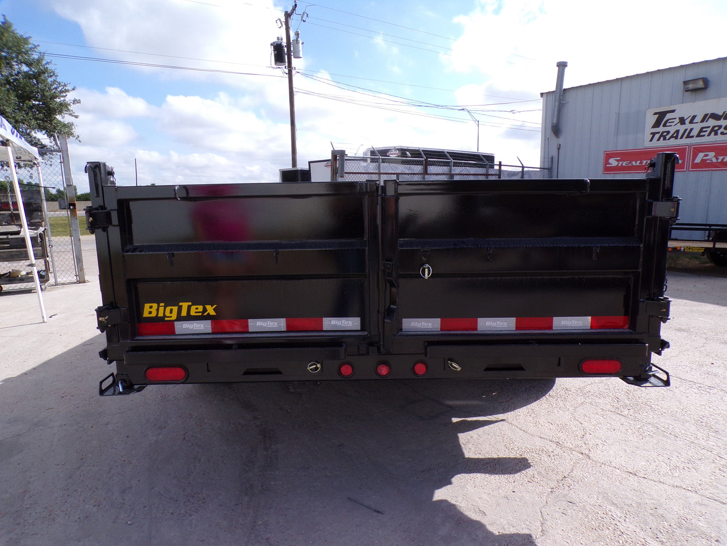 82 x 16' Dump Trailer Big Tex #14LP-16BK6SIRPD