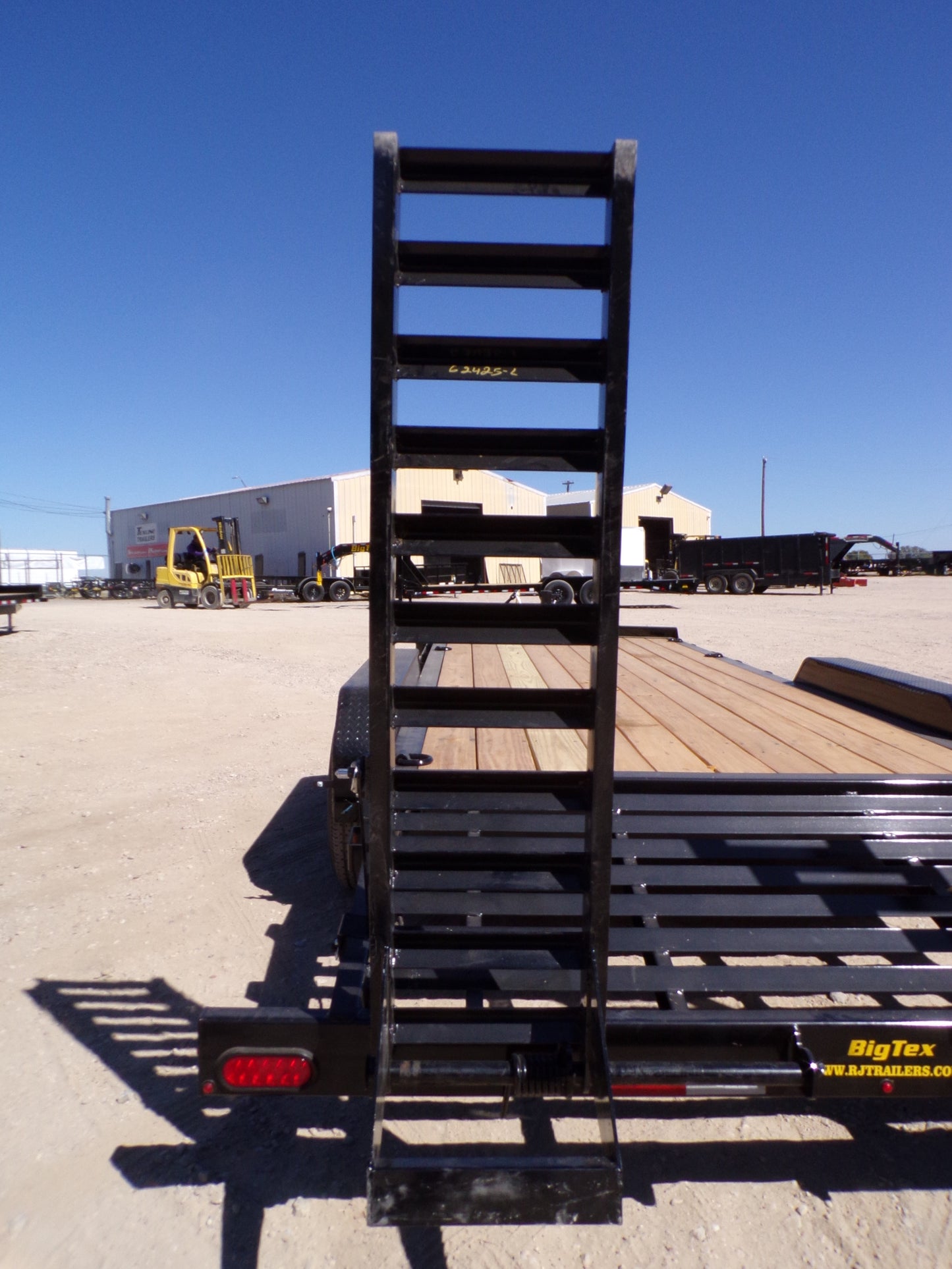 83 x 20' Equipment Trailer Big Tex #14EH-20D3A-KRBK