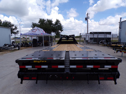 102 x 25' (20 + 5) GN Trailer Big Tex #16GN-25D5A-MRBK
