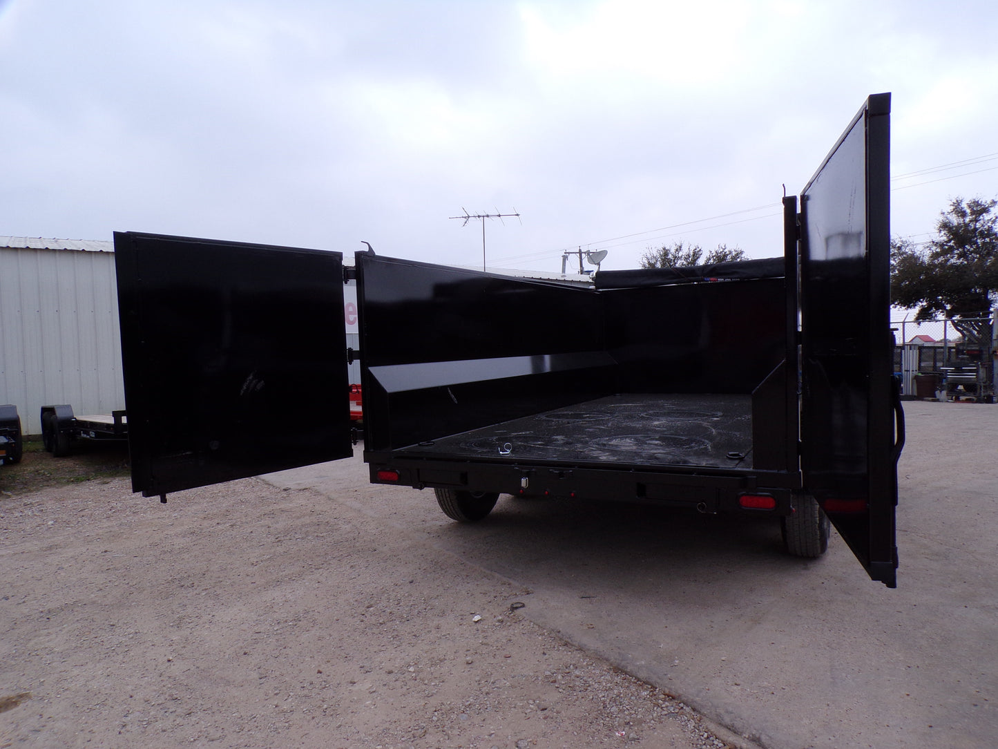 82 x 14' Dump Trailer Texas Pride #DT-7144-16KBP
