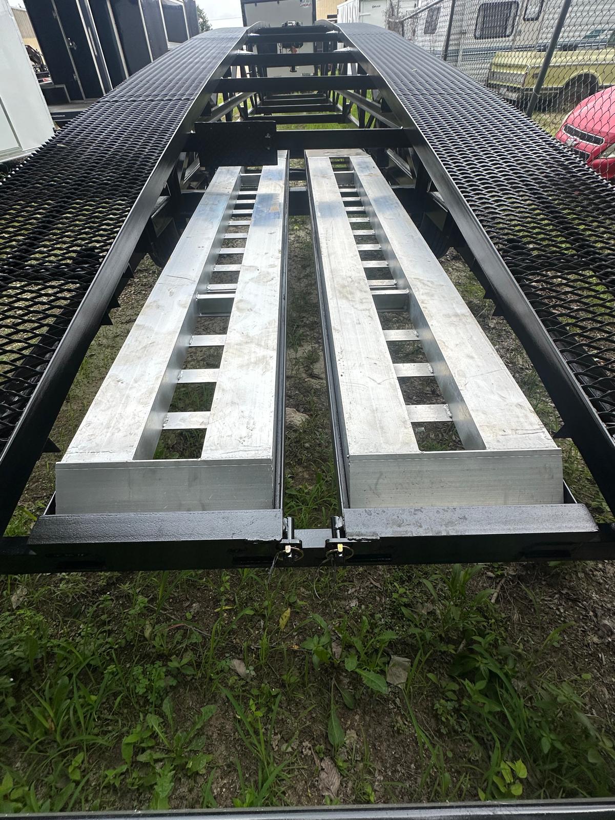 96 x 50' (3) Car Hauler Texas Pride #CA-850-24KGN