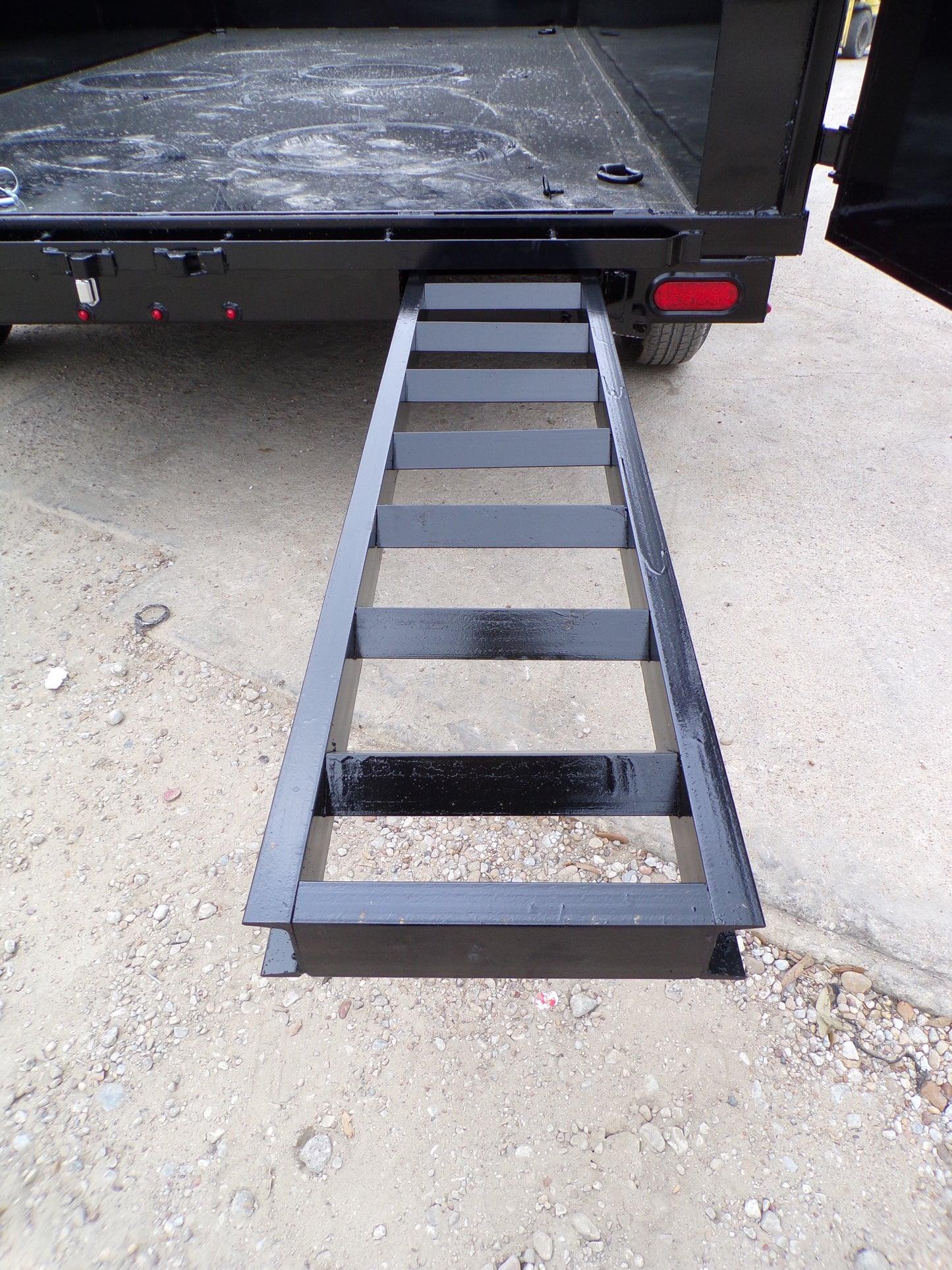 82 x 14' Dump Trailer Texas Pride #DT-7144-16KBP