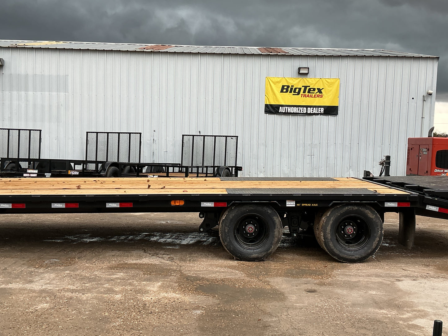 102 x 25' (20 + 5) GN Trailer Big Tex #22GN-25D5A-MRBK