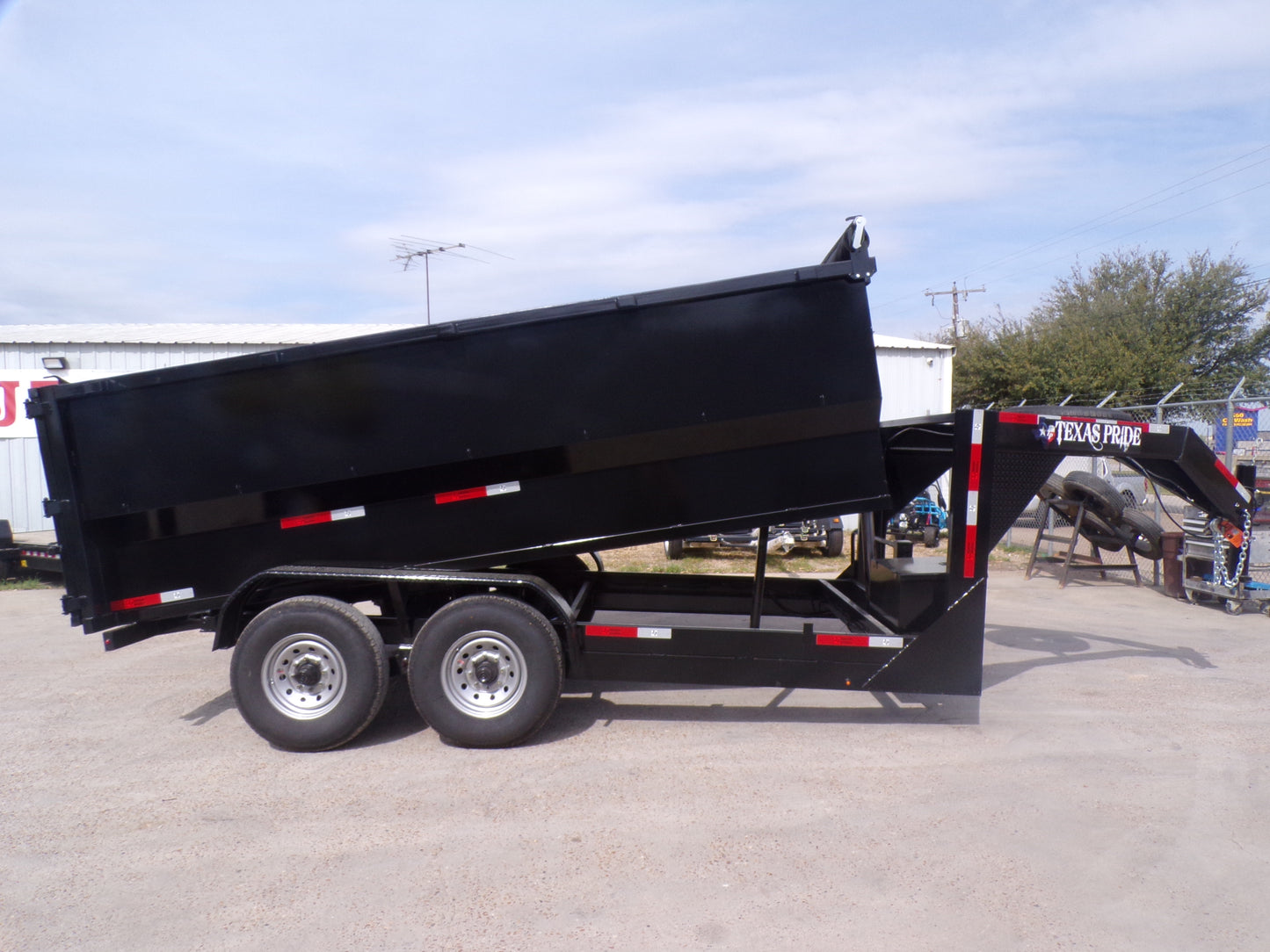 82 x 14' GN Dump Trailer Texas Pride #DT-7144-14KGN