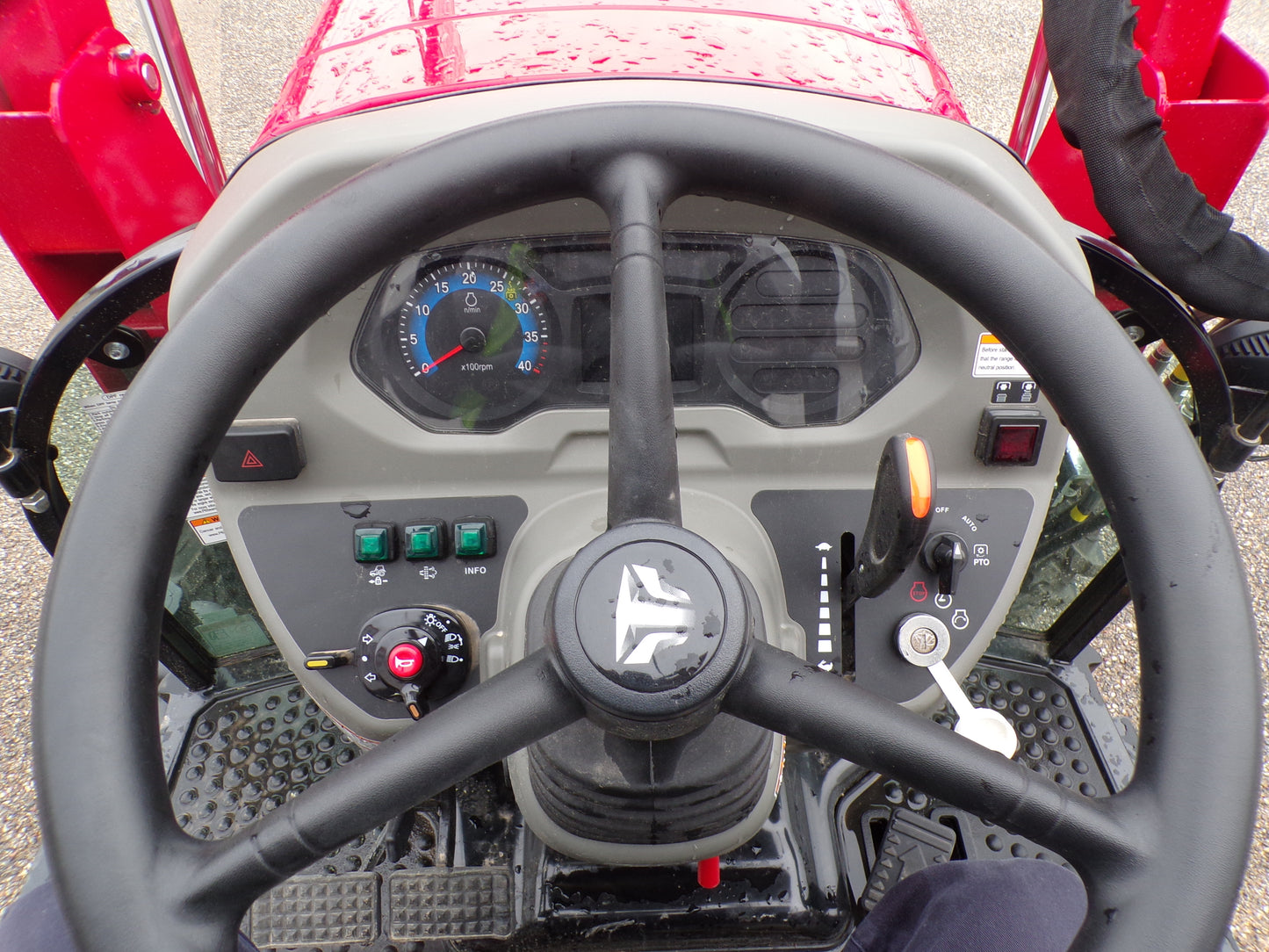 Tractor Compact Series-4 T574H TYM