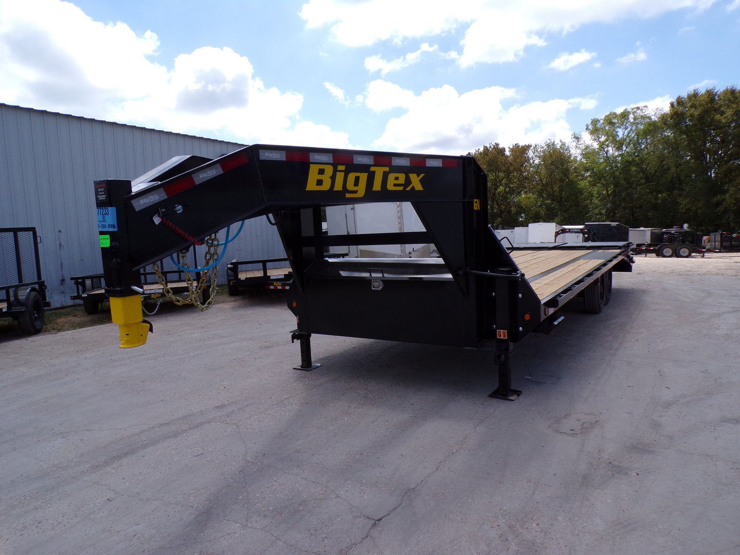 102 x 25' (20 + 5) GN Trailer Big Tex #16GN-25D5A-MRBK