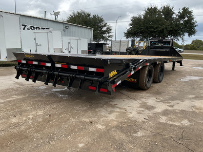 102 x 25' (20 + 5) GN Trailer Big Tex #22GN-25D5A-MRBK