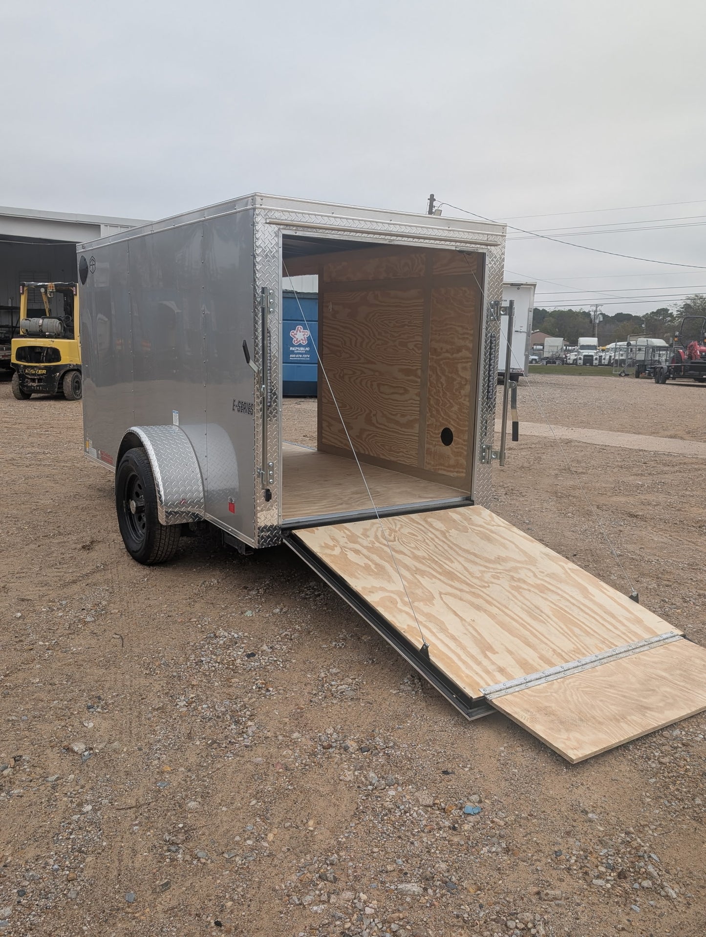 5 x 10' E-Series Enclosed Trailer Cargo Mate #TXEHW510SA