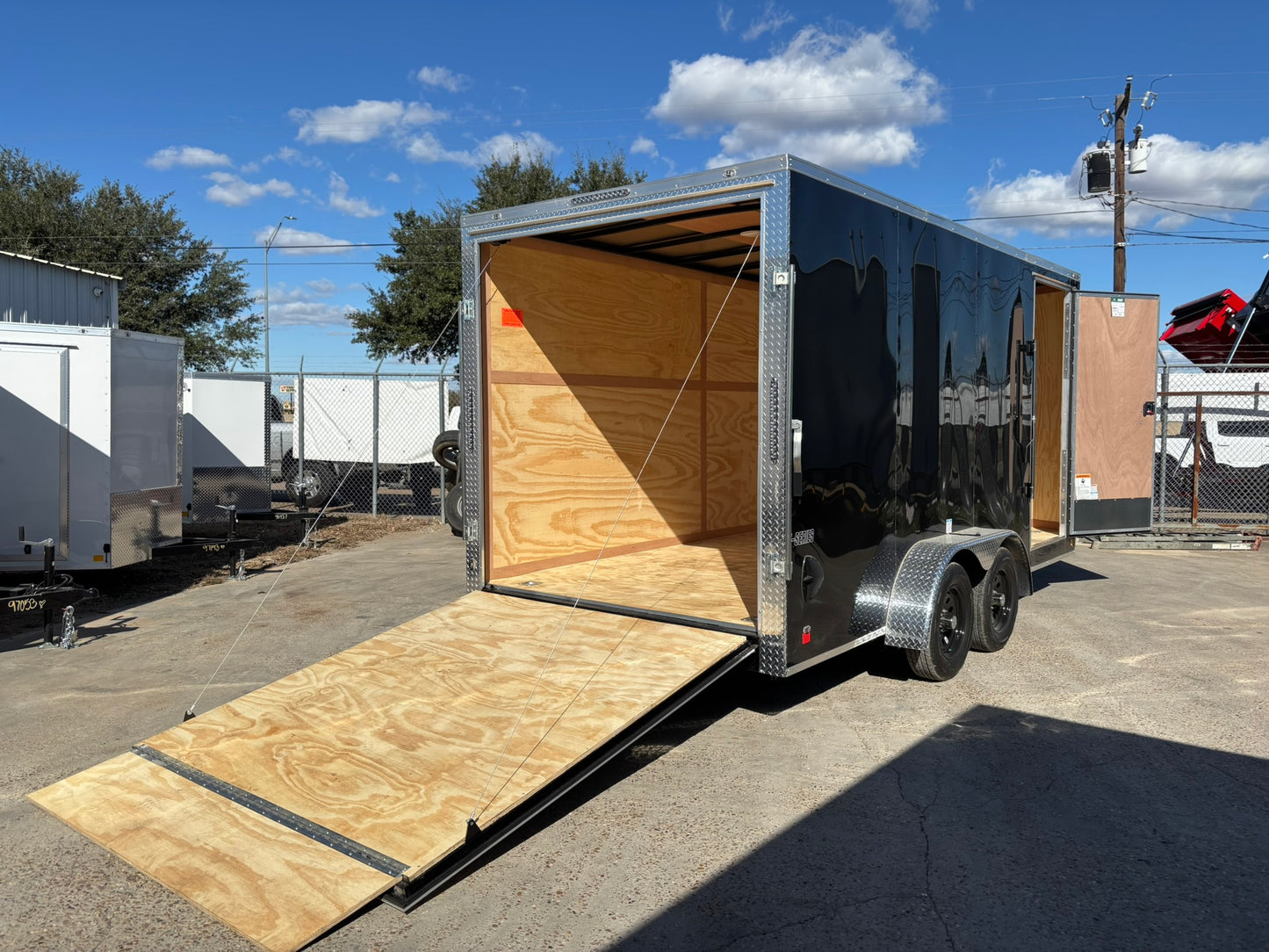7 x 16' E-Series Enclosed Trailer Cargo Mate #TXEHW716TA2
