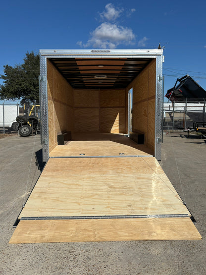 8.5 x 20' E-Series Enclosed Trailer Cargo Mate #TXEHW8.520TA3
