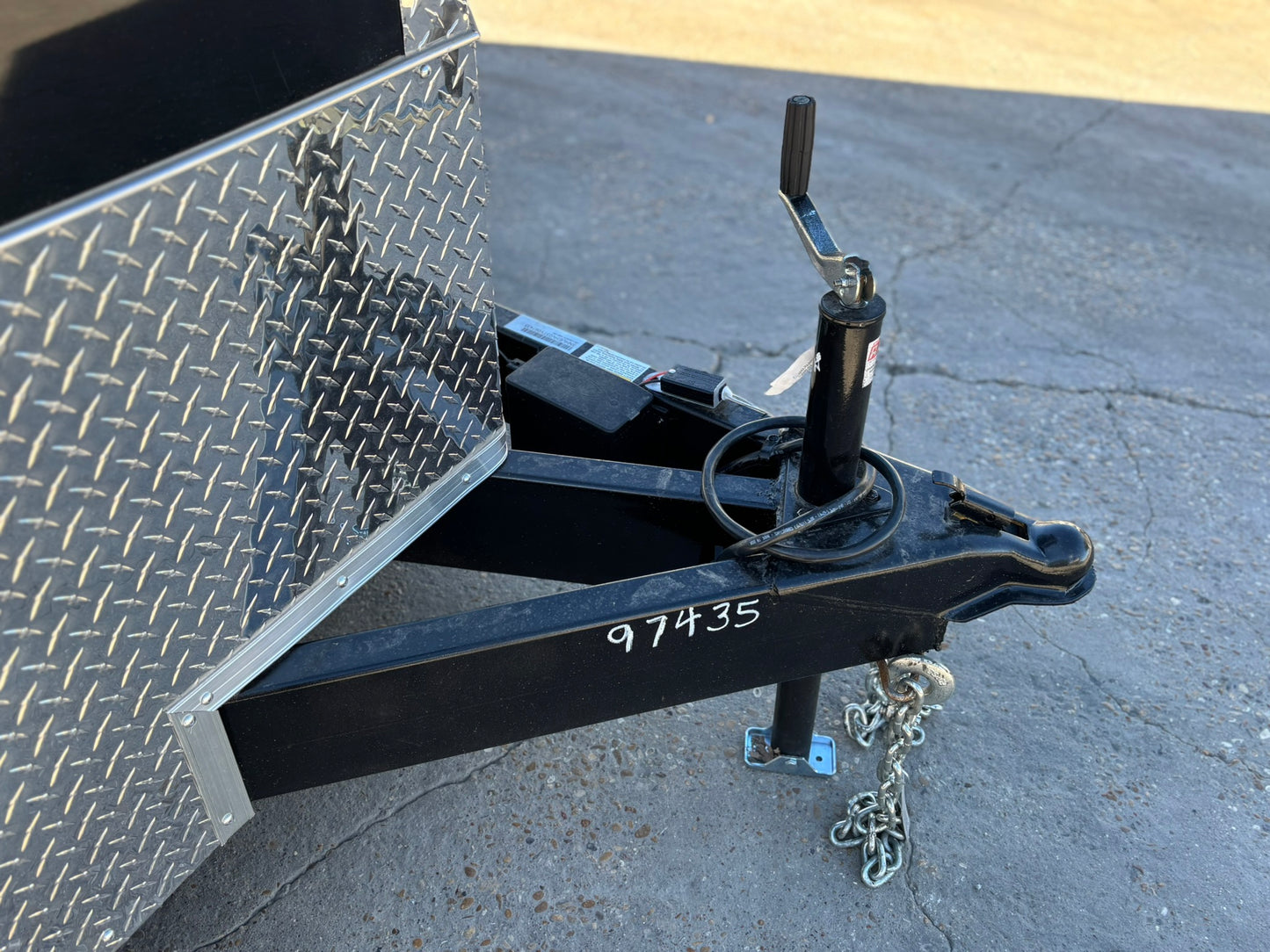 8.5 x 20' E-Series Enclosed Trailer Cargo Mate #TXEHW8.520TA3