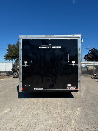 8.5 x 20' E-Series Enclosed Trailer Cargo Mate #TXEHW8.520TA3