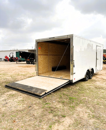 8.5 x 20' E-Series Enclosed Trailer Cargo Mate #TXEHW8.520TA2