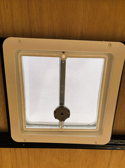 8.5 x 20' E-Series Enclosed Trailer Cargo Mate #TXEHW8.520TA2