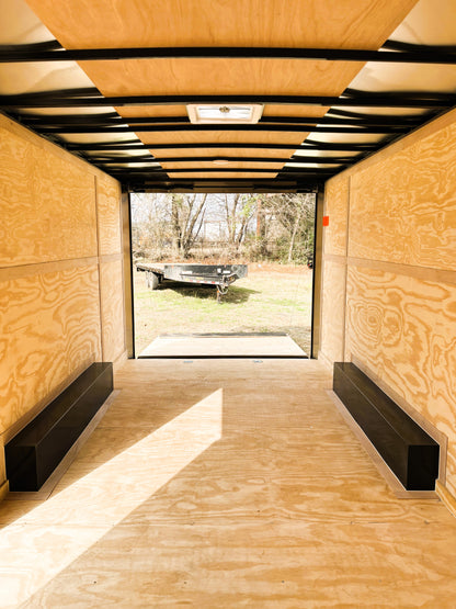8.5 x 20' E-Series Enclosed Trailer Cargo Mate #TXEHW8.520TA2