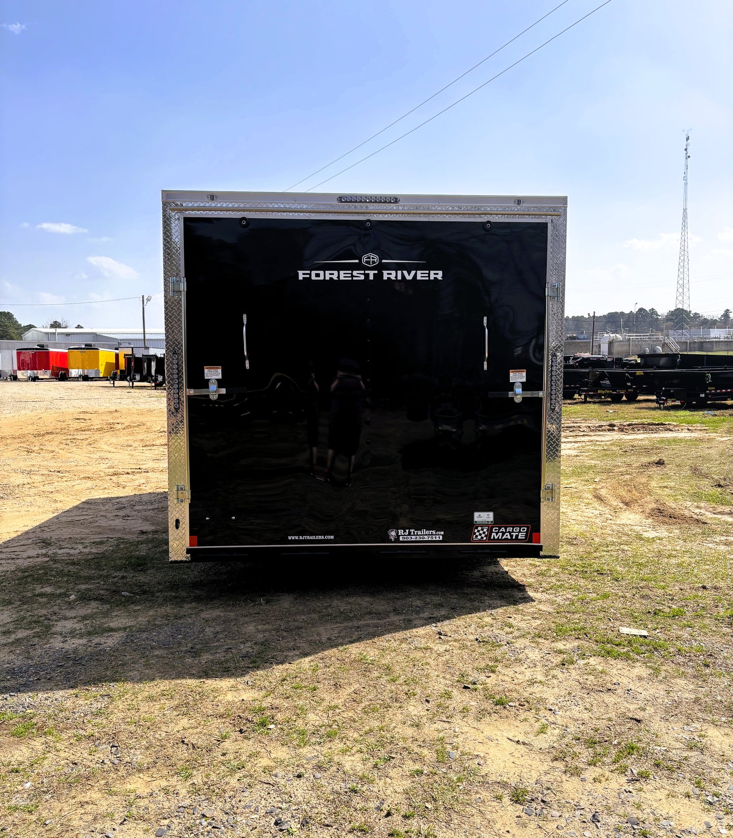 8.5 x 20' E-Series Enclosed Trailer Cargo Mate #TXEHW8.520TA2