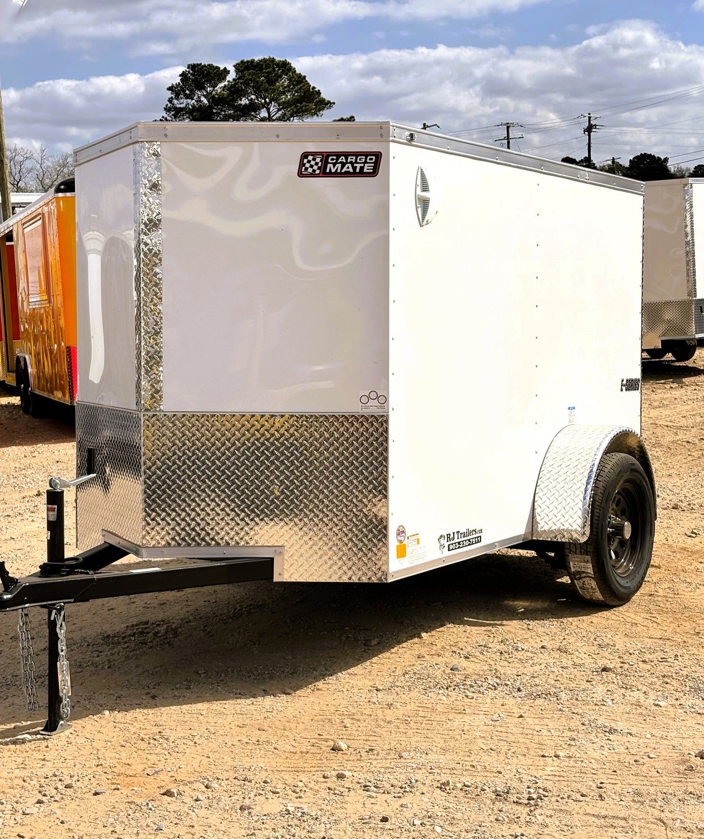 5 x 8' E-Series Enclosed Trailer Cargo Mate #TXEHW58SA