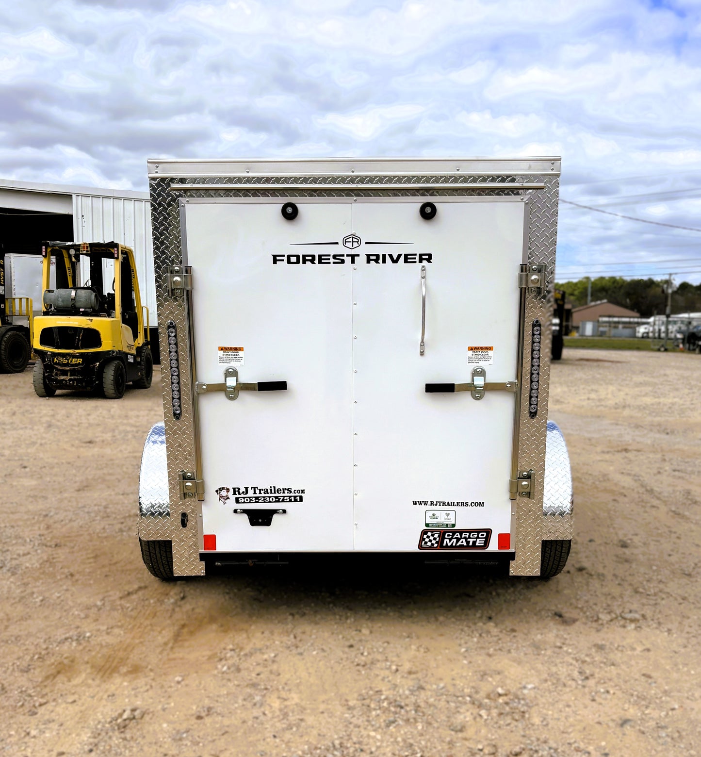 5 x 8' E-Series Enclosed Trailer Cargo Mate #TXEHW58SA