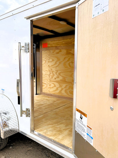 5 x 8' E-Series Enclosed Trailer Cargo Mate #TXEHW58SA