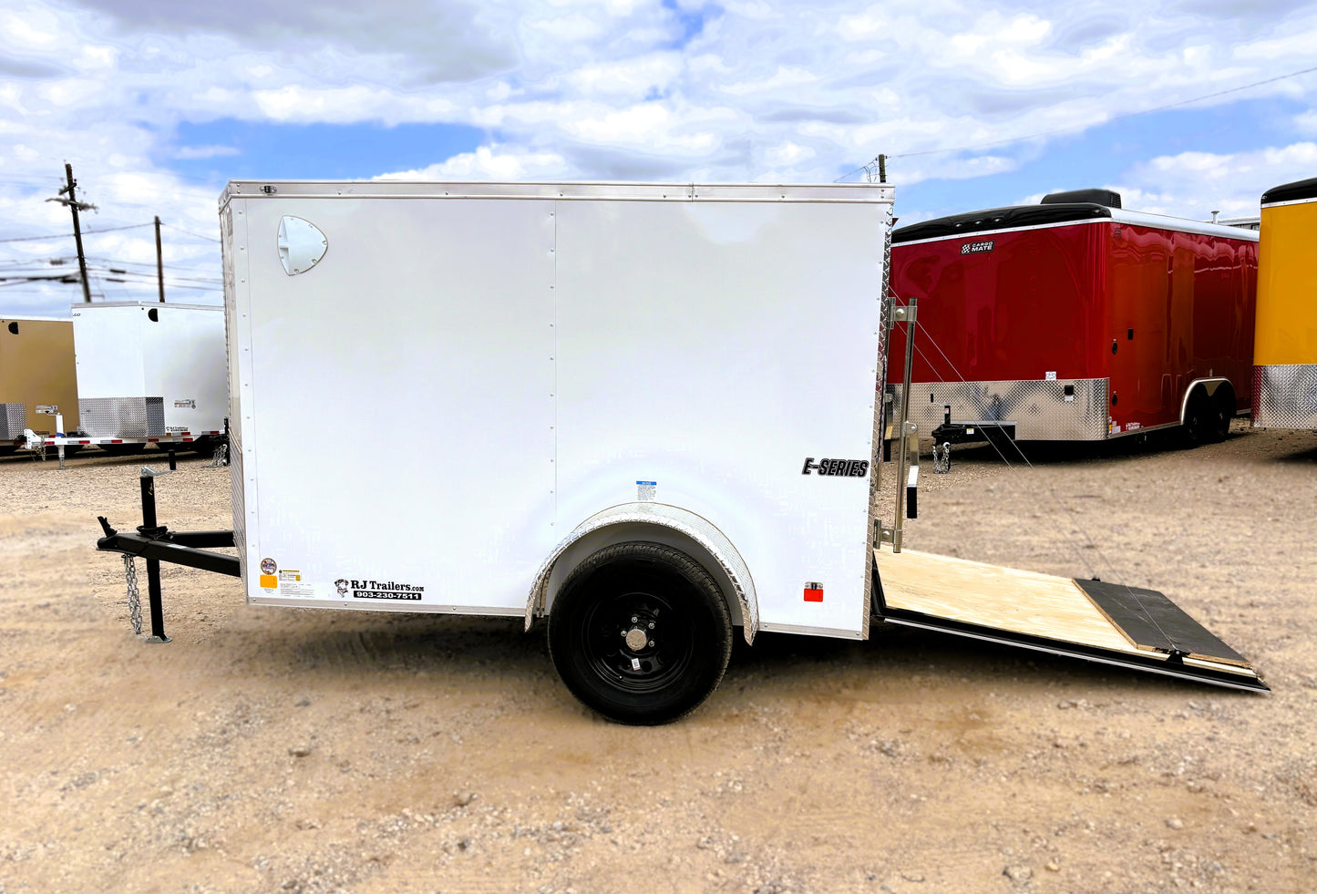 5 x 8' E-Series Enclosed Trailer Cargo Mate #TXEHW58SA
