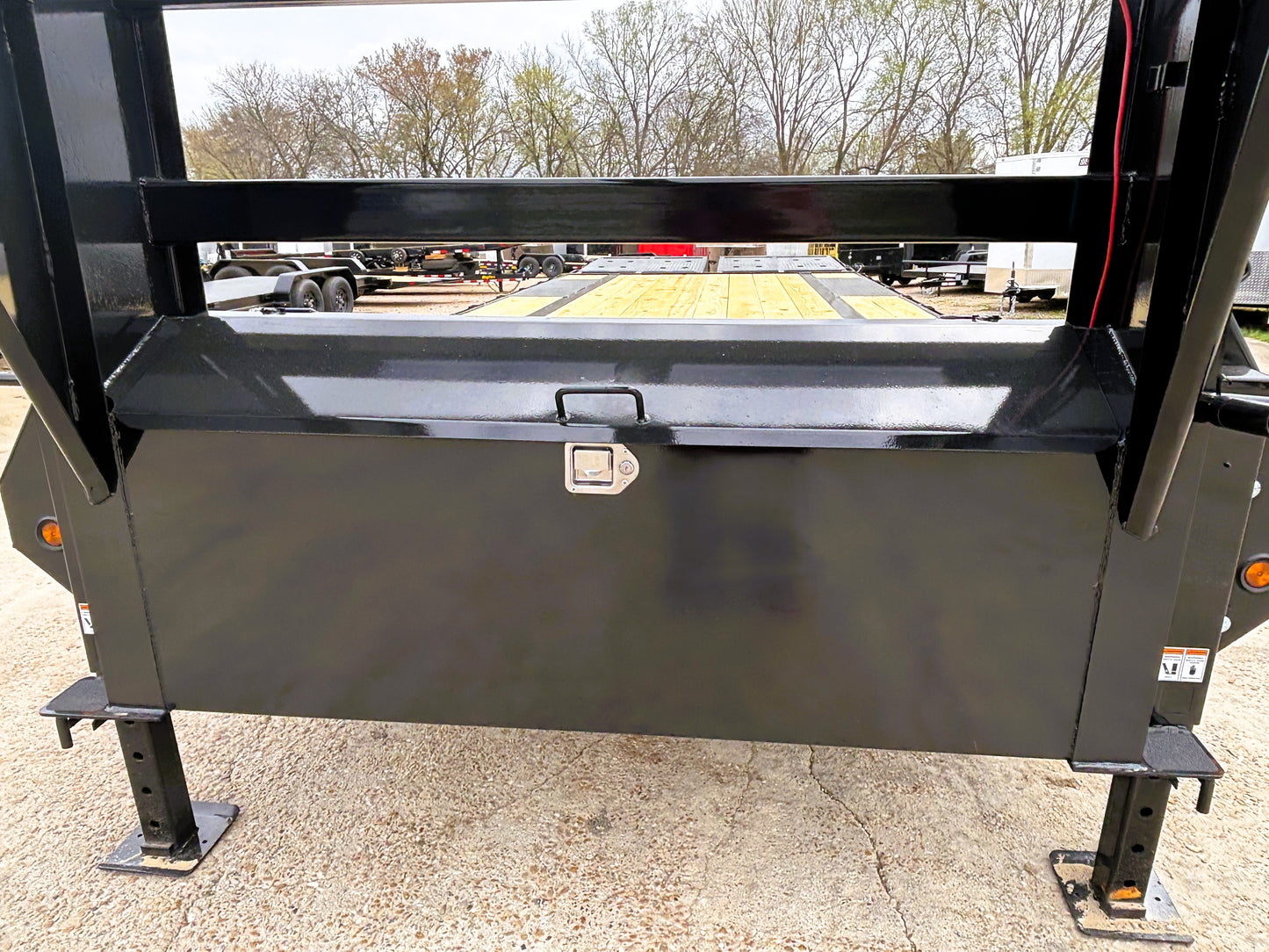 102 x 25' (20 + 5) GN Trailer Big Tex #14GN-25D5A-MRBK