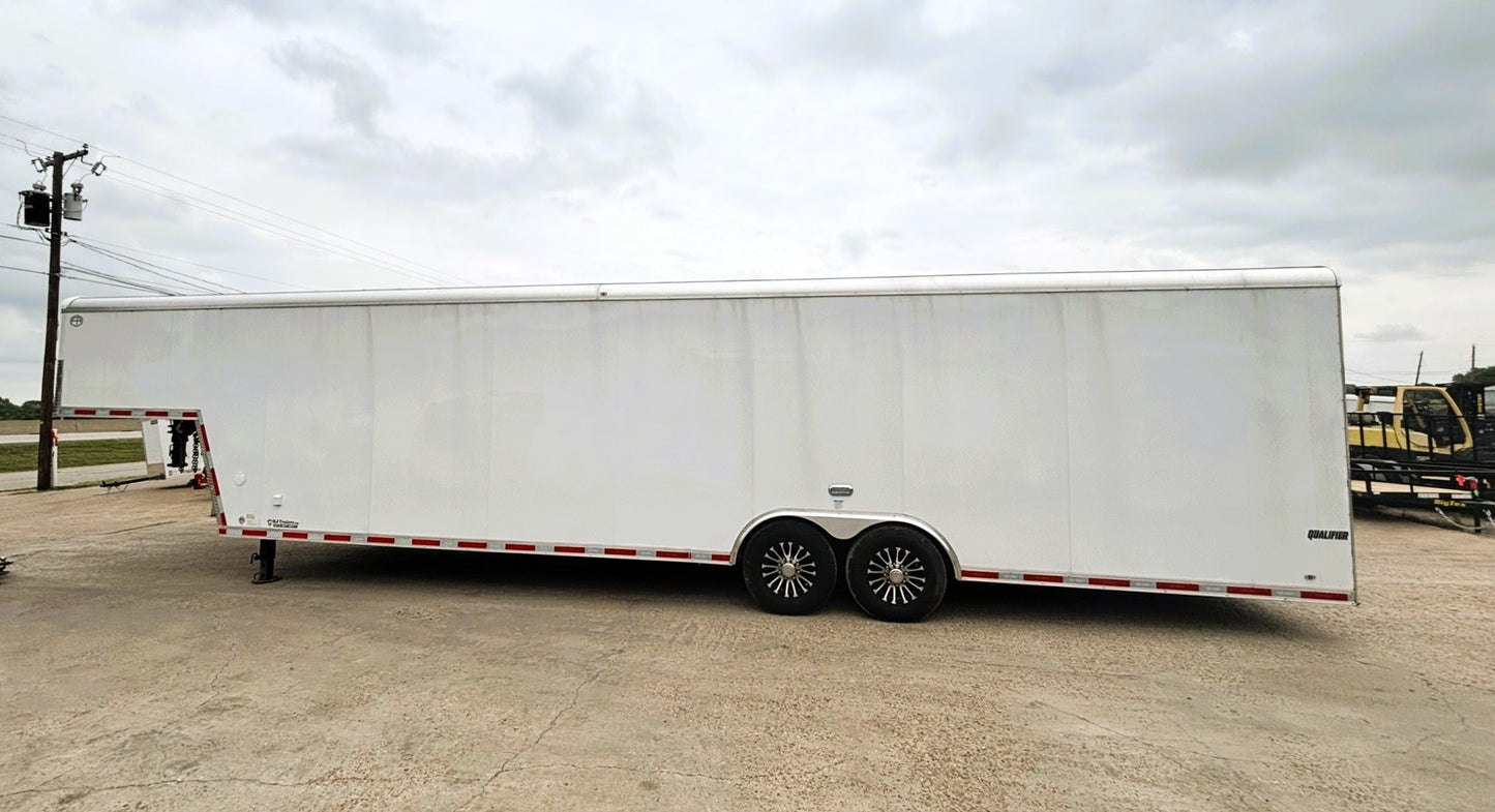 8.5' x 38' Qualifier Enclosed GN Trailer Cargo Mate #TXQFG8.538TA5