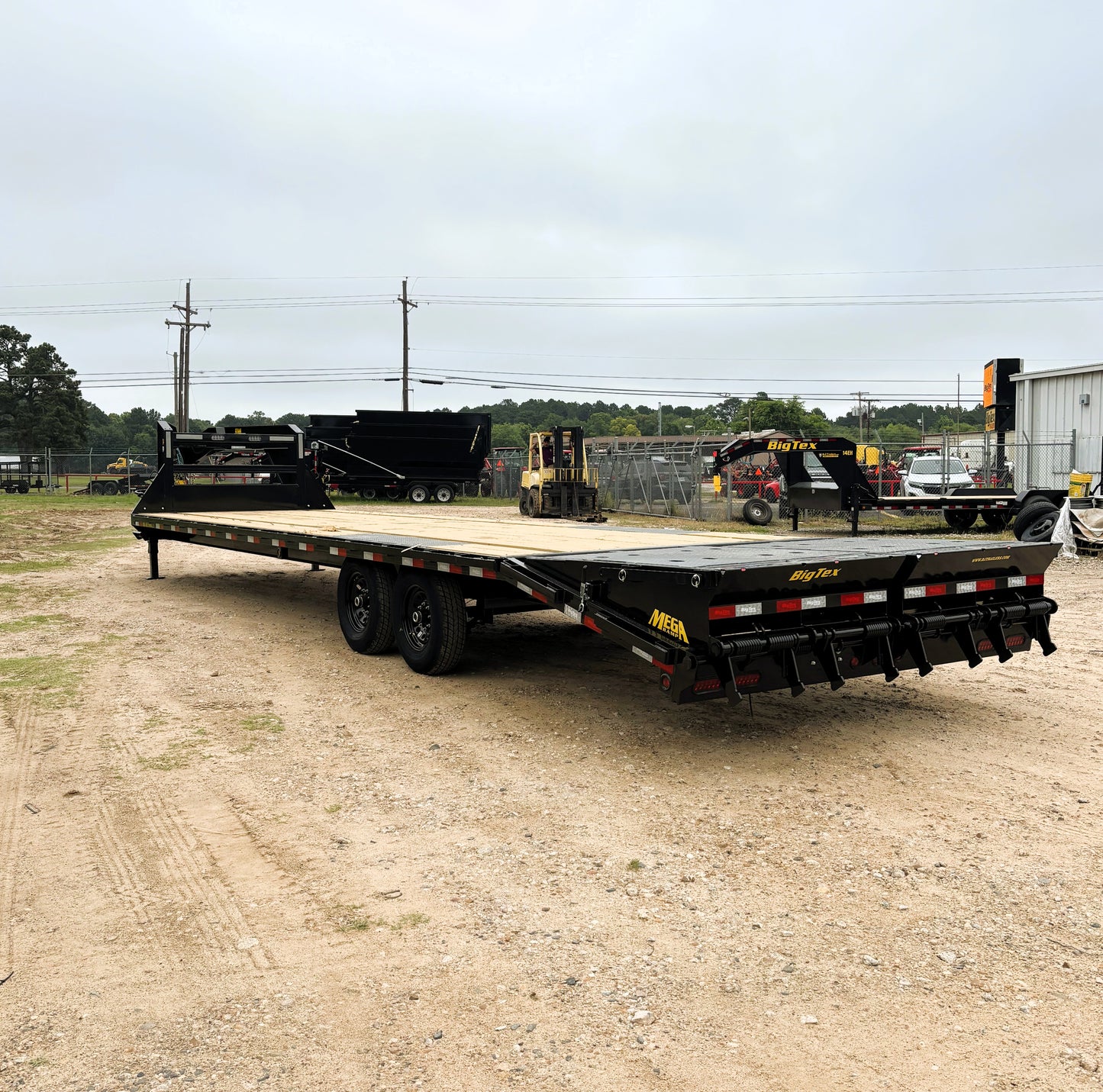 102 x 33' (27 + 5) GN Trailer Big Tex #14GN-33D5A-MRBK