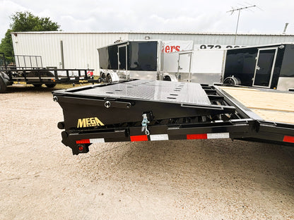 102 x 30' (25 + 5) GN Trailer Big Tex #14GN-30D5A-MRBK