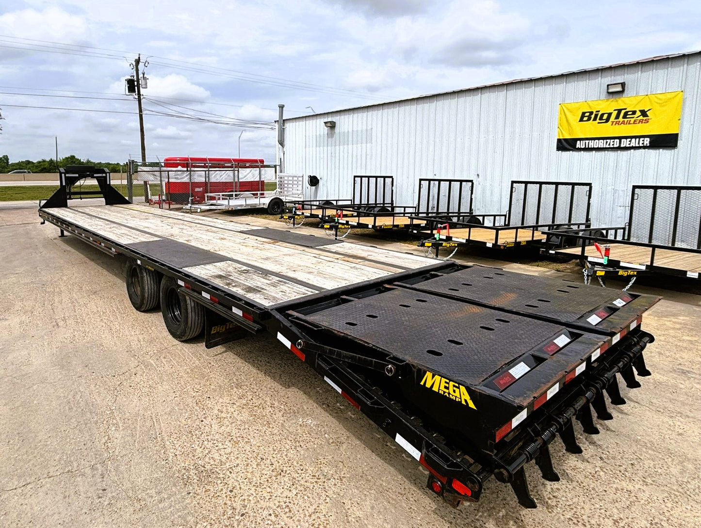 102 x 40' Big Tex 22GN Trailer w/Mega Ramps #64949 - Used