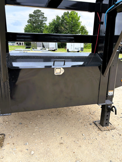 102 x 30' (25 + 5) GN Trailer Big Tex #25GN-30D5A-MRBK