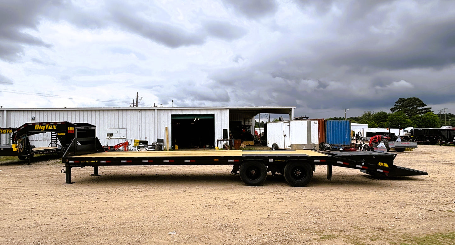 102 x 30' (25 + 5) GN Trailer Big Tex #25GN-30D5A-MRBK