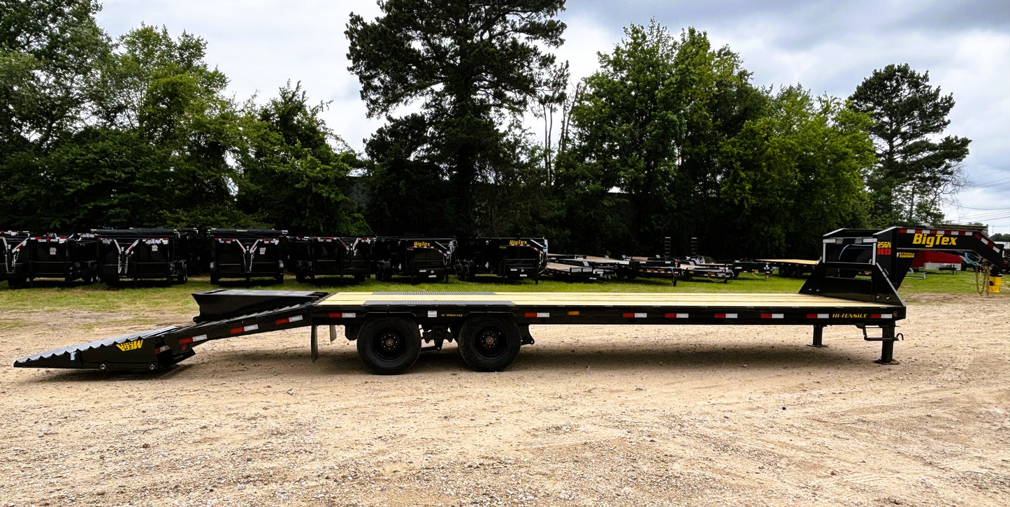 102 x 30' (25 + 5) GN Trailer Big Tex #25GN-30D5A-MRBK