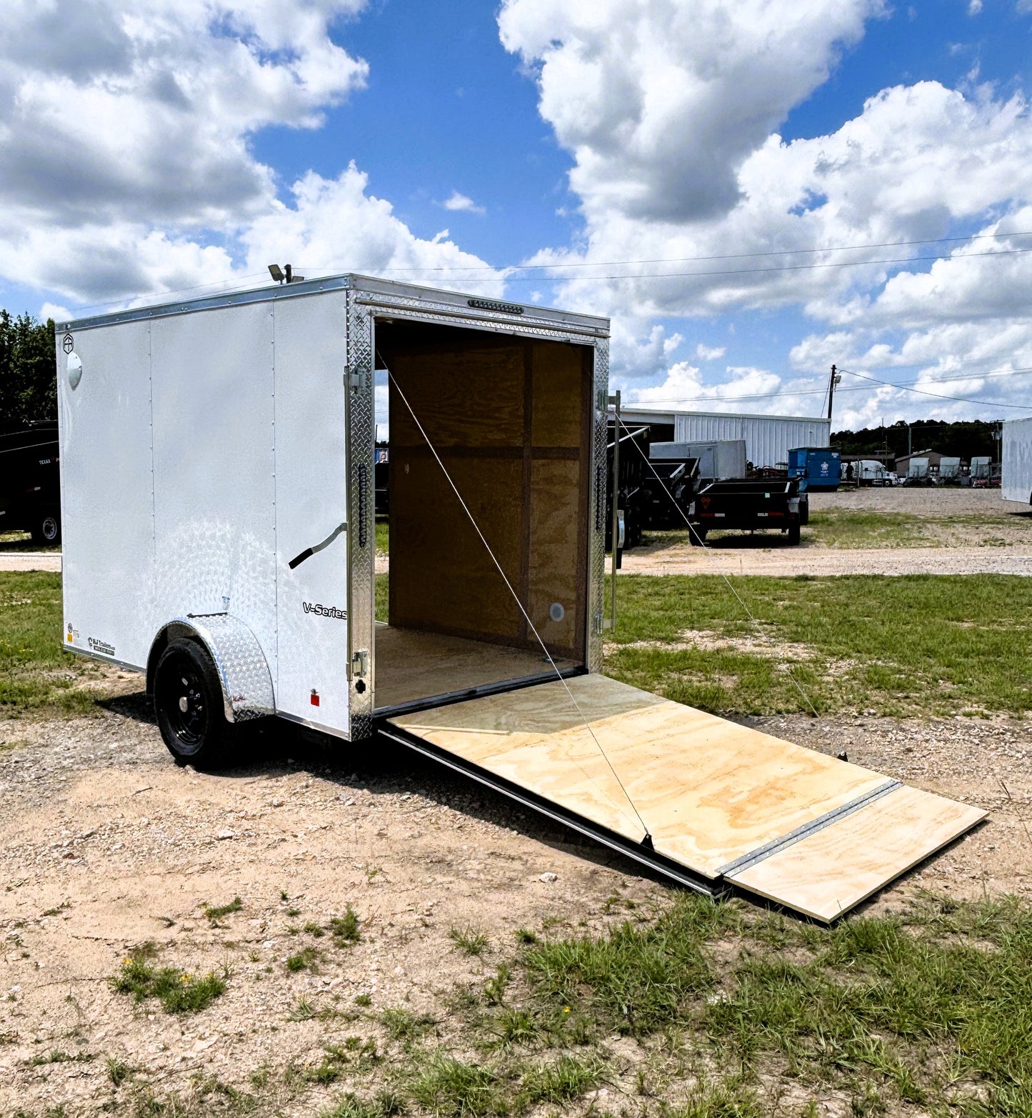 6 x 10' E-Series Enclosed Trailer Cargo Mate #TXVHW610SA