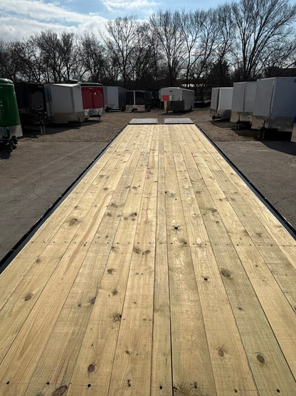 102 x 40' (35+5) GN Straight Deck Delco #FA40