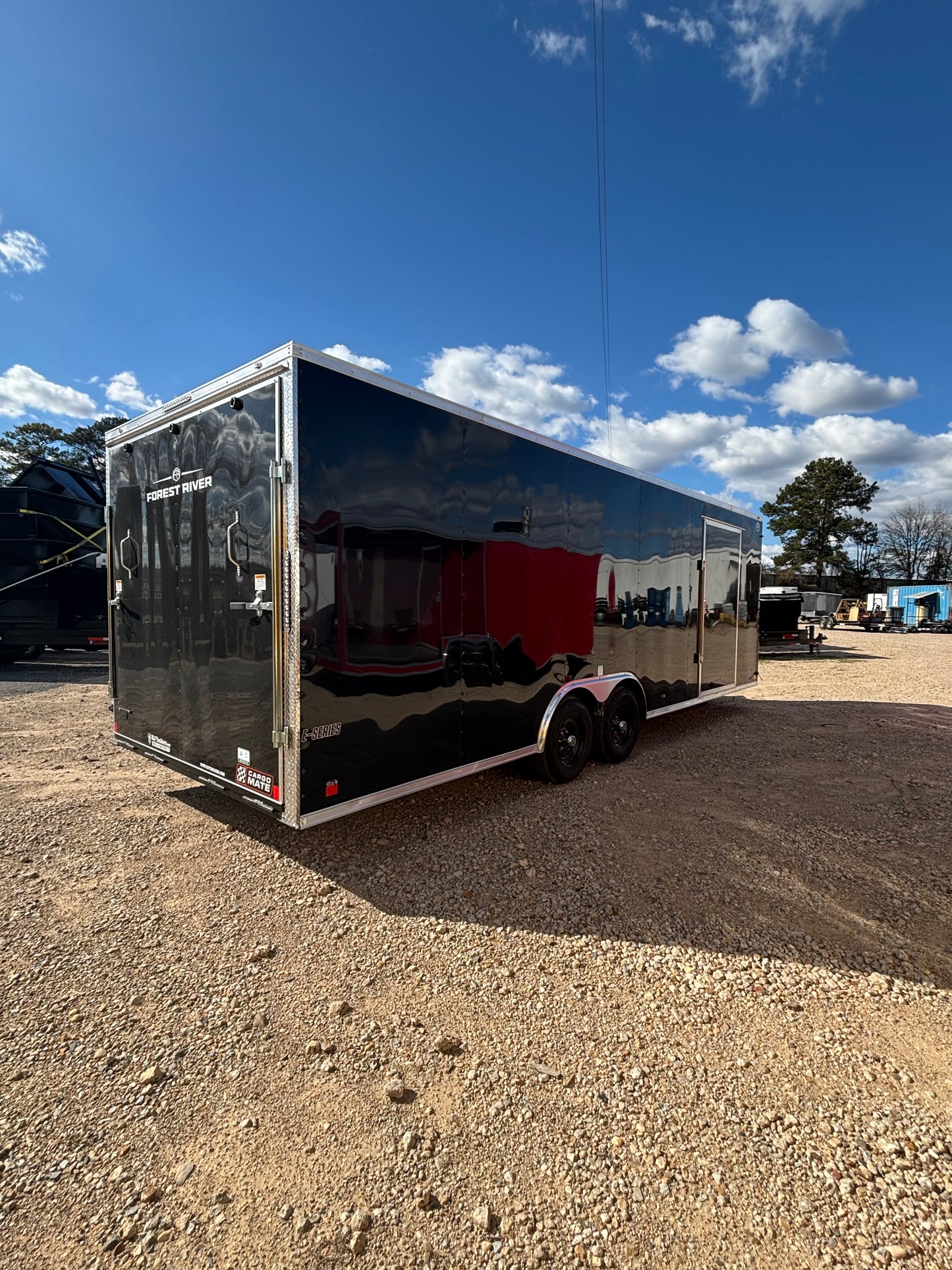 8.5 x 24' E-Series Enclosed Trailer Cargo Mate #TXEHW8.524TA3