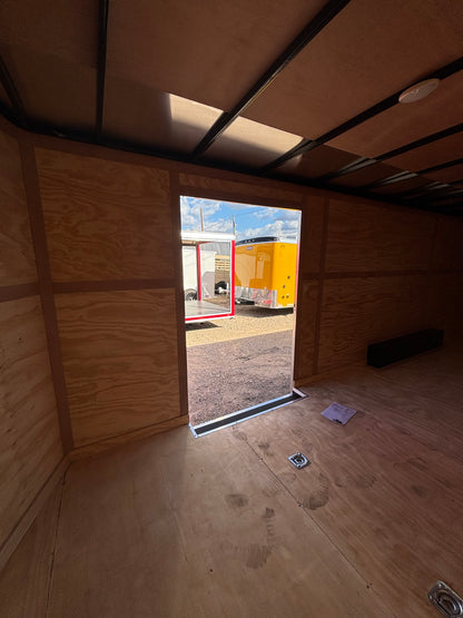 8.5 x 24' E-Series Enclosed Trailer Cargo Mate #TXEHW8.524TA3