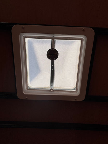 8.5 x 24' E-Series Enclosed Trailer Cargo Mate #TXEHW8.524TA3