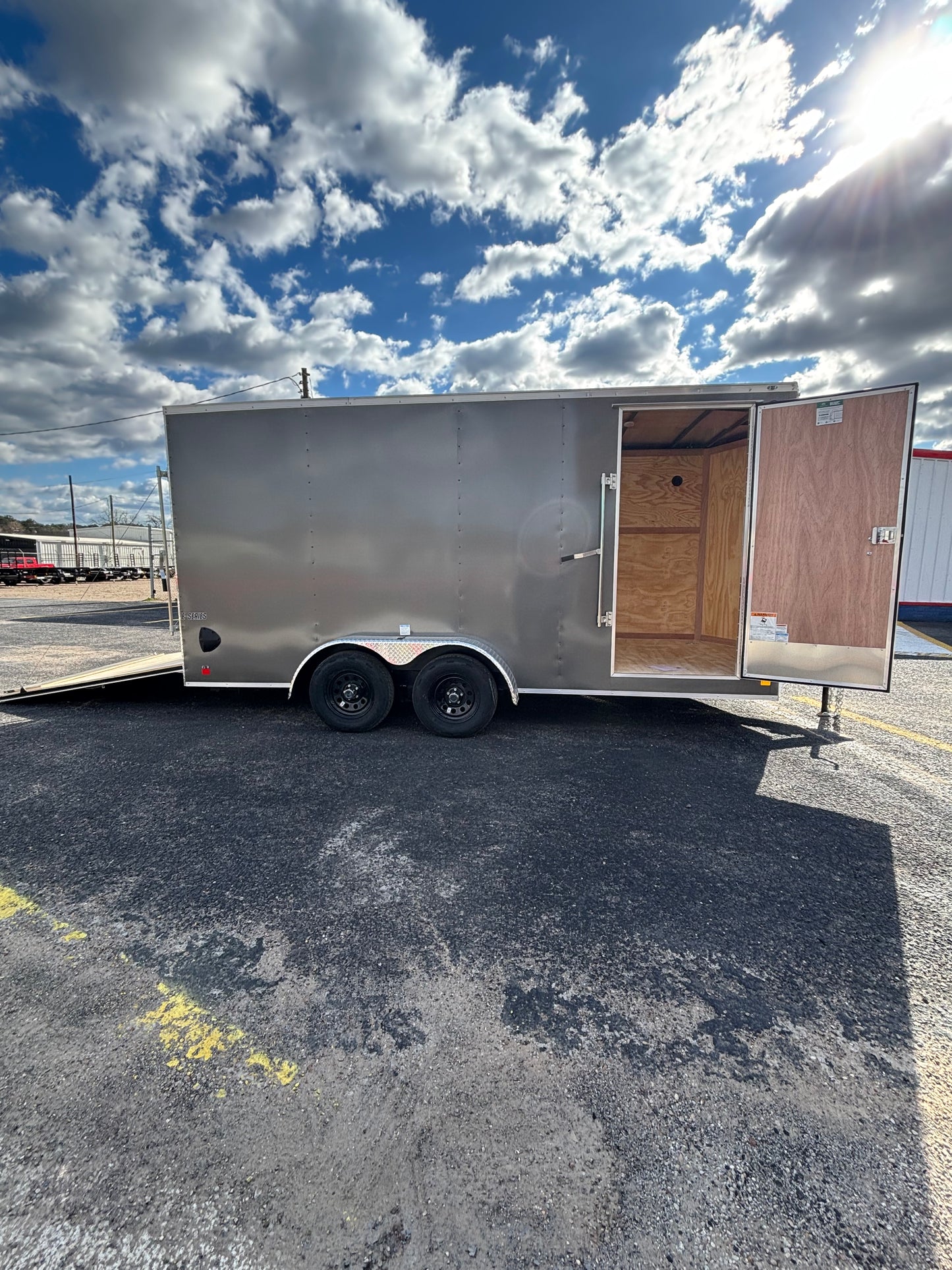 7 x 16' E-Series Enclosed Trailer Cargo Mate #TXEHW716TA2