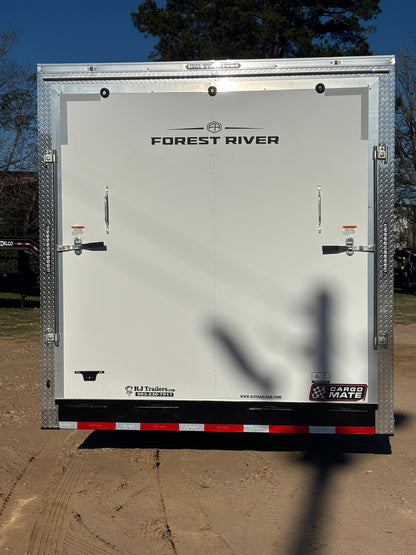 8.5' x 32' E-Series Enclosed GN Trailer Cargo Mate #TXEHG8.532TA5