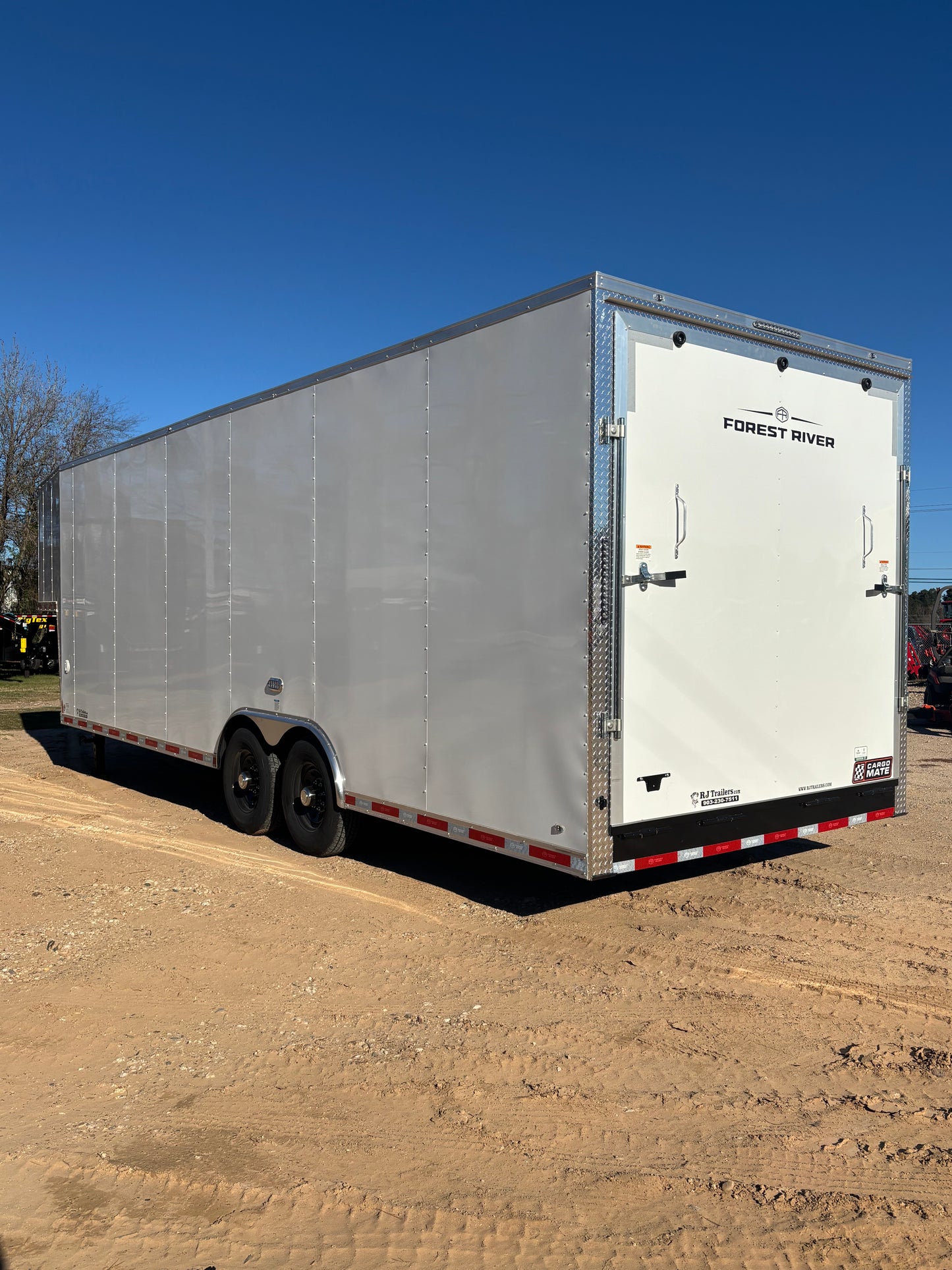 8.5' x 32' E-Series Enclosed GN Trailer Cargo Mate #TXEHG8.532TA5
