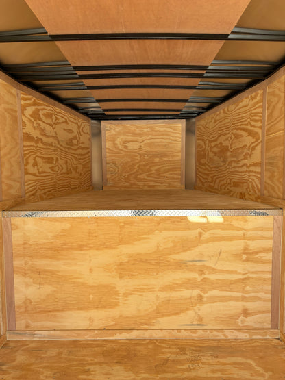 8.5' x 32' E-Series Enclosed GN Trailer Cargo Mate #TXEHG8.532TA5