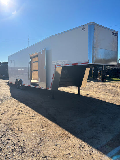 8.5' x 32' E-Series Enclosed GN Trailer Cargo Mate #TXEHG8.532TA5