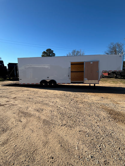 8.5' x 32' E-Series Enclosed GN Trailer Cargo Mate #TXEHG8.532TA5
