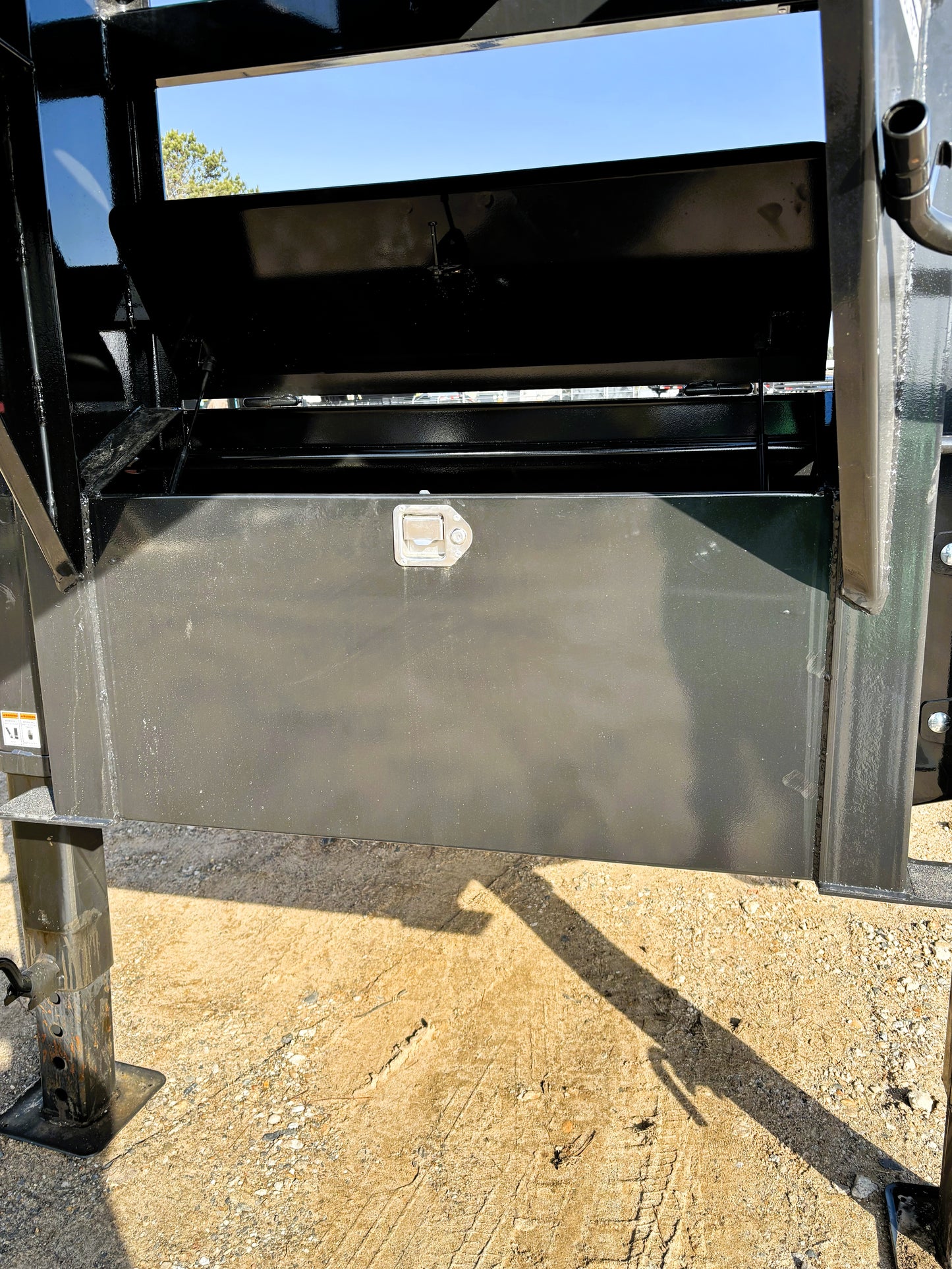 102 x 40' (35 + 5) GN Trailer Big Tex #25GN-40D5A-MRBK