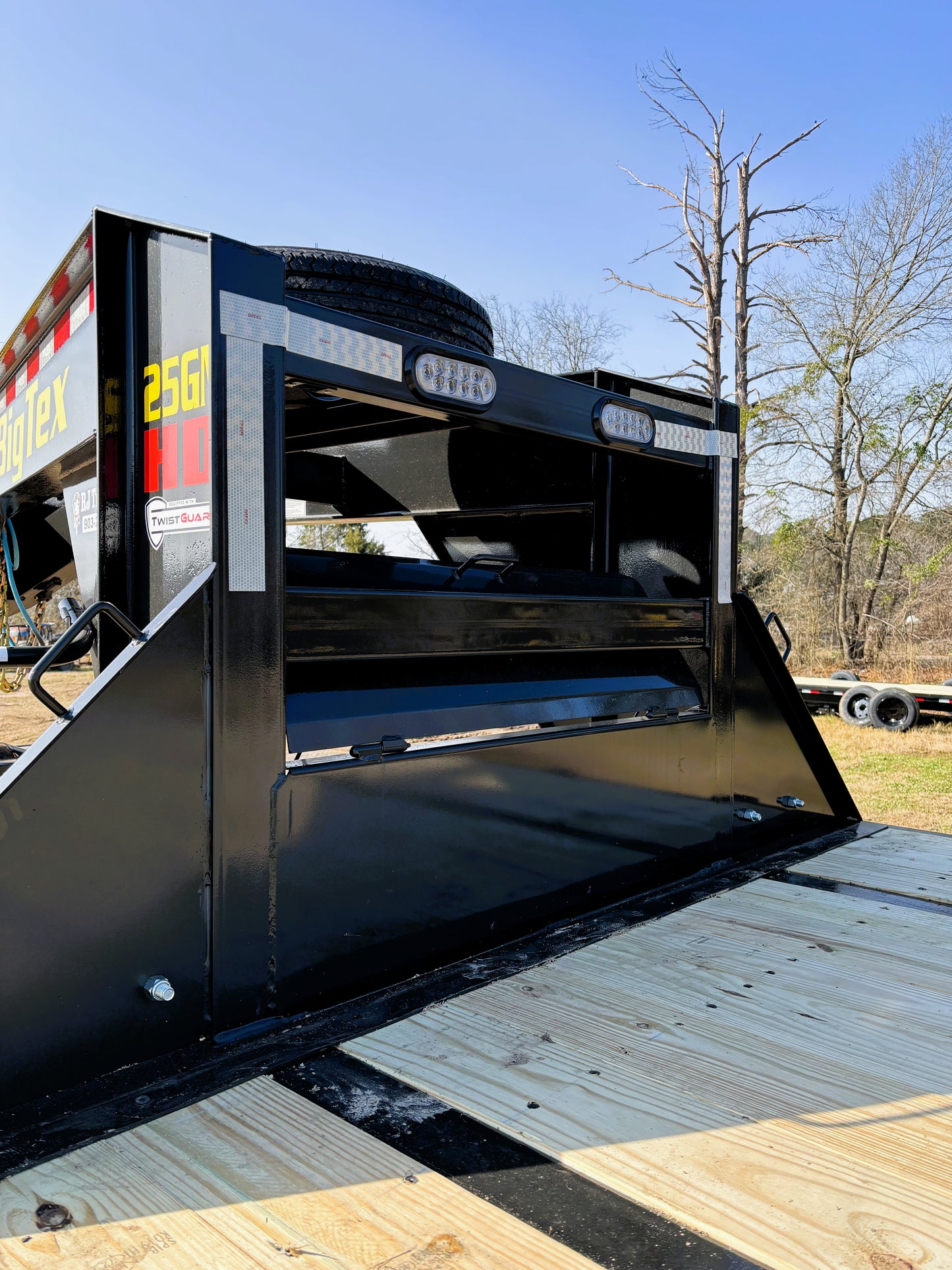 102 x 40' (35 + 5) GN Trailer Big Tex #25GN-40D5A-MRBK