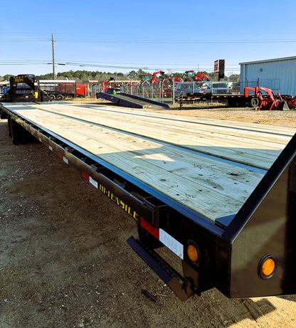102 x 40' (35 + 5) Big Tex #22GN-40D5A-MRBK