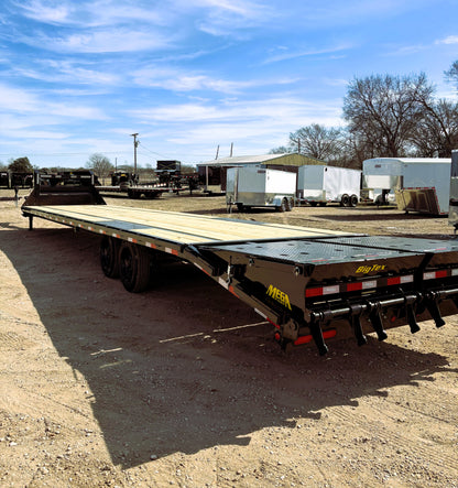 102 x 40' (35 + 5) GN Trailer Big Tex #16GN-40D5A-MRBK