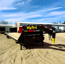 102 x 40' (35 + 5) GN Trailer Big Tex #16GN-40D5A-MRBK