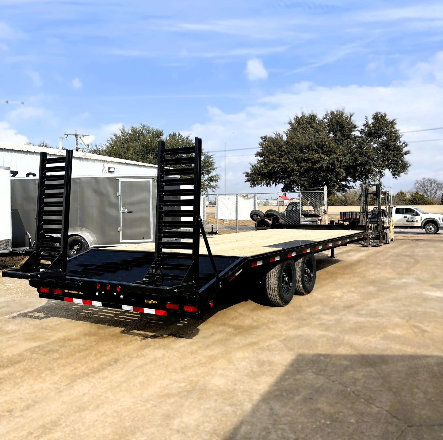 102 x 24' (21 + 3) Deckover Trailer Big Tex #14OA-24D3A-FRBK